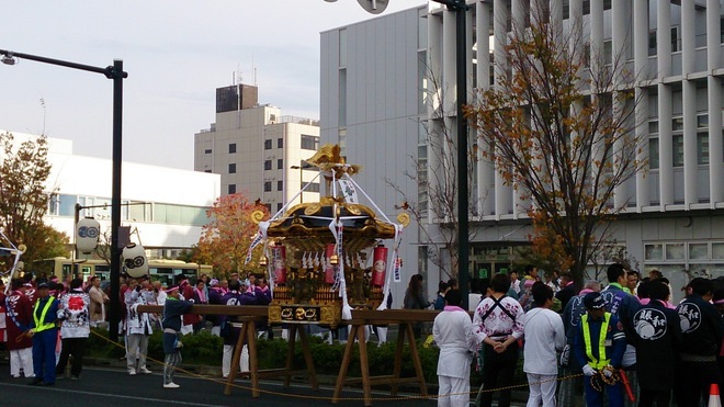 辻堂駅開設100周年記念パレード　小和田熊野神社の御神輿