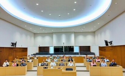 市議会