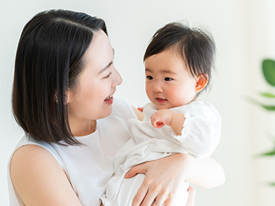 写真：母親と赤ちゃん