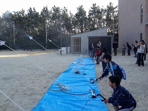 水ロケット発射の様子