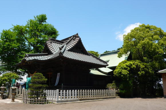 八王子神社（本村）
