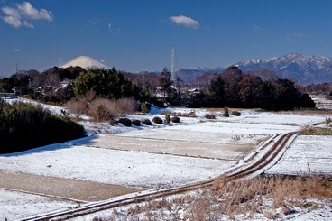 17:腰掛神社からの雪富士の写真