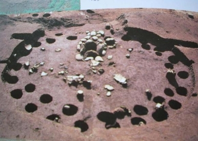 縄文時代後期の竪穴住居の柱穴