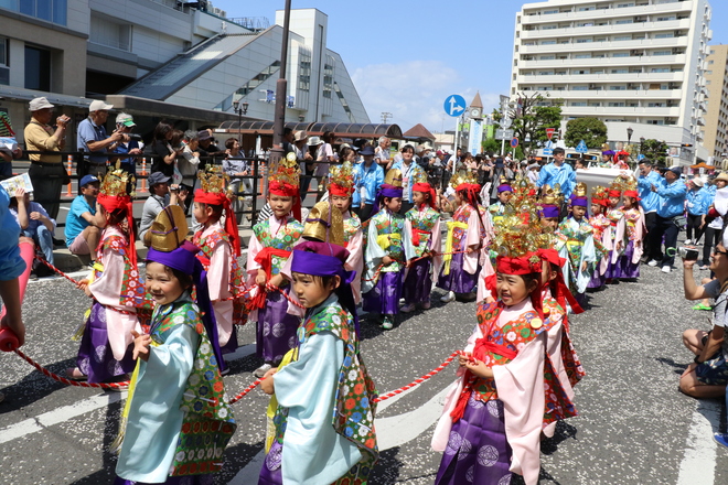 6:可愛らしい「稚児行列」