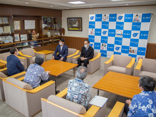 1:協定締結式の様子（市長応接室）