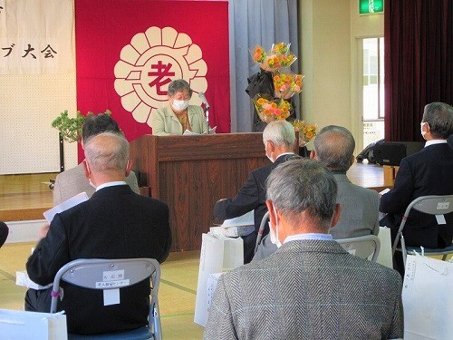 4:大会宣言を述べる甘沼第一寿会　杉山会長