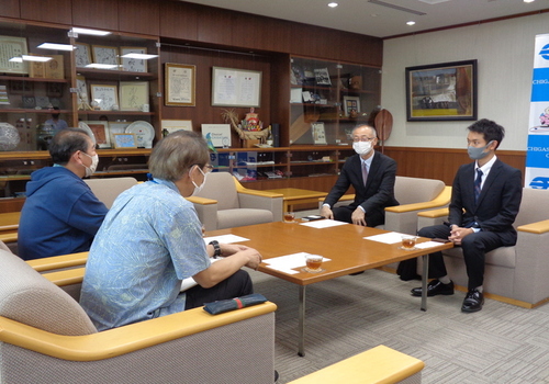 3:歓談ではTOTO株式会社茅ヶ崎工場様の様々な環境への取り組みを報告いただきました。