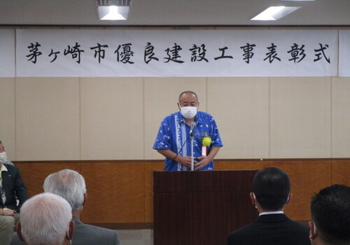 3:加藤議長から温かい祝福のメッセージが贈られました。