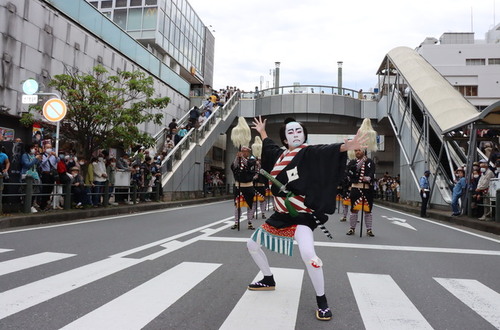 1:越前行列の「奴頭」の決めポーズ