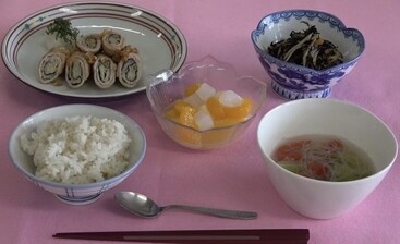 鶏ひき＆チーズの親子丼定食