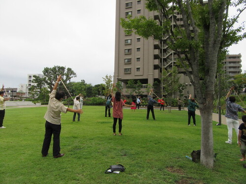 7:市役所前広場で公園体操を実施しました