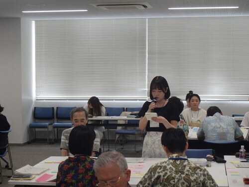 3:各グループでの意見交換の進行・発表役を学生の皆さまに務めていただきました