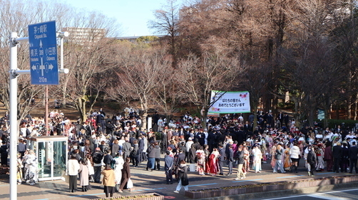 5:今年も第一カッタ－きいろ公園（中央公園）に横断幕を設置していただきました