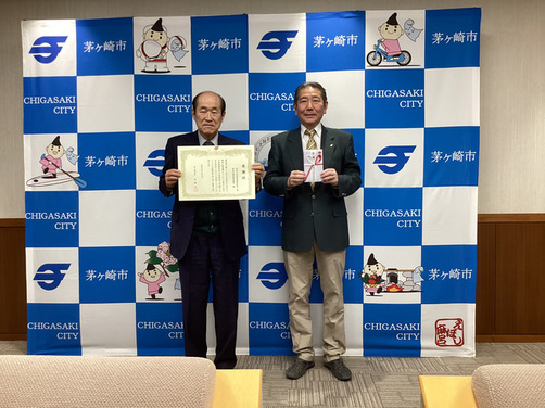 3:大相撲藤沢場所実行委員会 最上(もがみ)実行委員長と佐藤市長