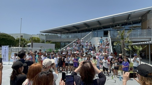 7:プレイベントでは柳島小3.4年生がお祝いしてくれました