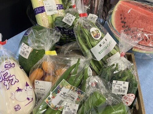 2:（画像）県内で採れたものを多く使用して地産地消を勉強