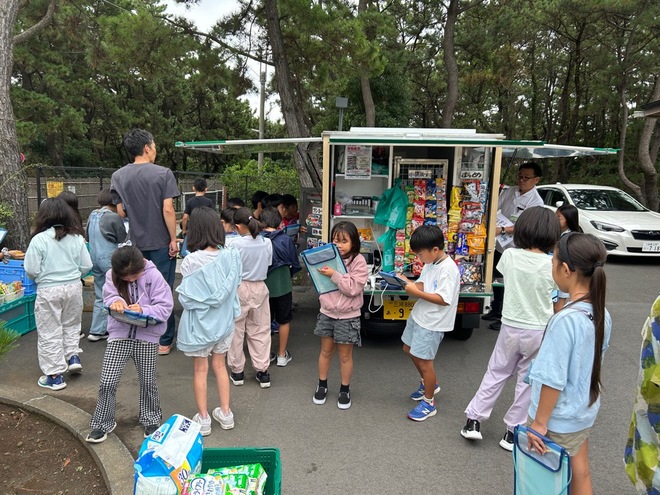 しおさい南湖での販売風景