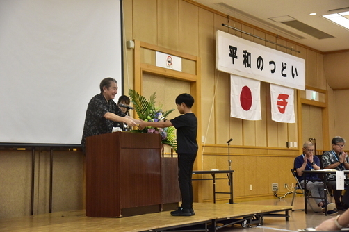 2:（画像）市長から市長賞の表彰