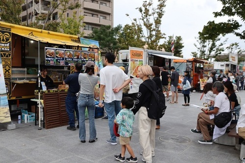 6:ハワイアンフードのキッチンカー