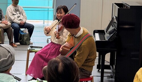 4:(画像)アンコール曲の披露