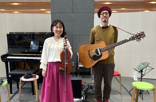 5:(画像)橋本安以さんと長尾晃司さん