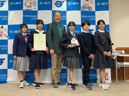 1:（画像）市長と記念撮影