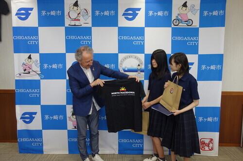 6:（画像）大阪万博における北マケドニア共和国のグッズをいただきました