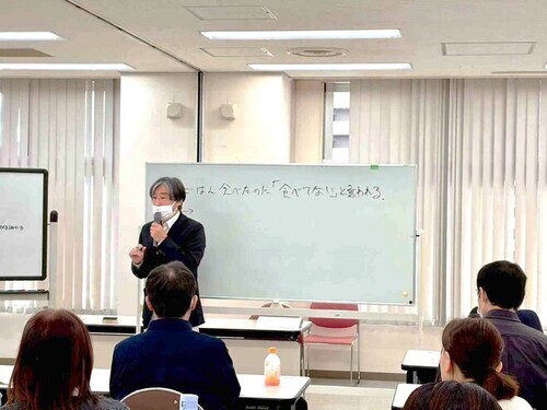 2:（画像）市内介護事業者による講義