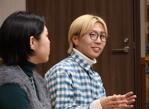 2:（画像）　式典後に同級生に会えることを楽しみにしている小田さん