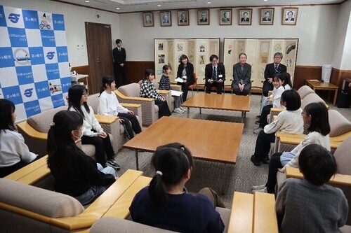 3:募金活動についての感想をお話してくれました