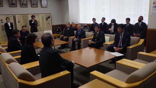 2:（画像）歓談の様子