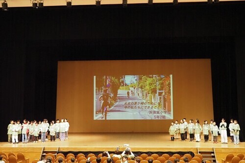 2:（画像）発表はクラス毎に特色があります