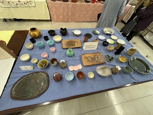 1:（画像）丹精込めた作品が並びます