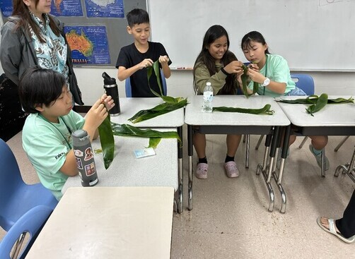 6:ティーリーフでレイを作ります