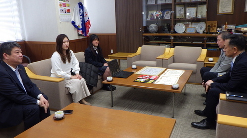 2:（画像）歓談冒頭、美音さんをご紹介