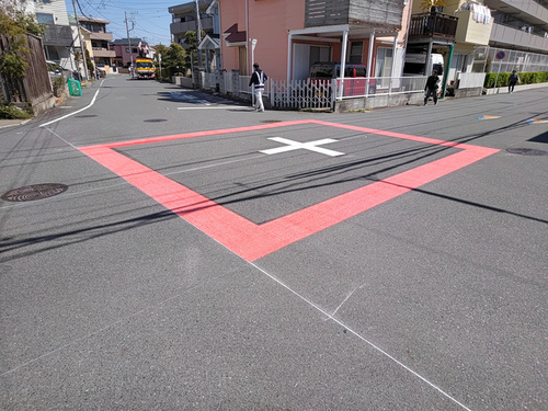 5:交差点赤囲いレッドカラー塗装