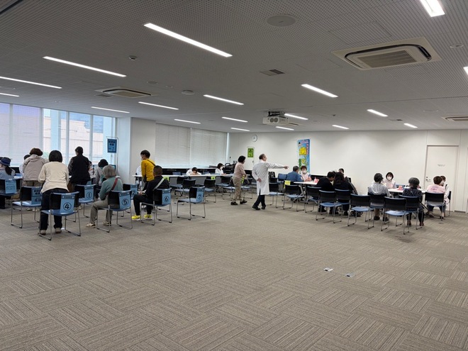 (画像）賑わう歯科ブースの様子