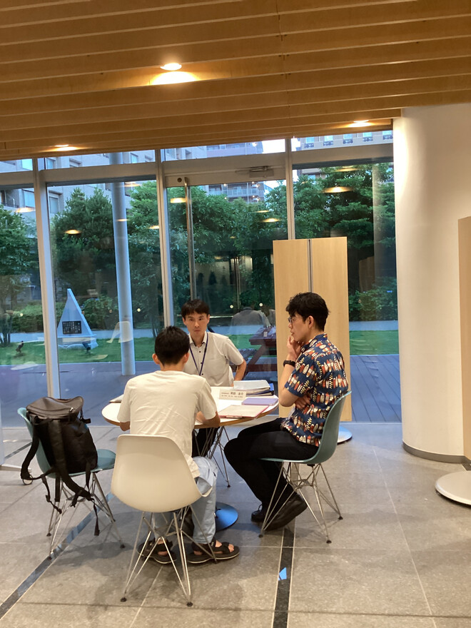 (画像）相談会の様子