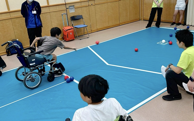 （画像）ボッチャに白熱