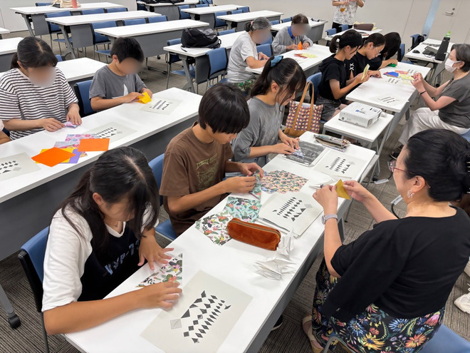 (画像）平和への願いを込めて折り鶴を折りました