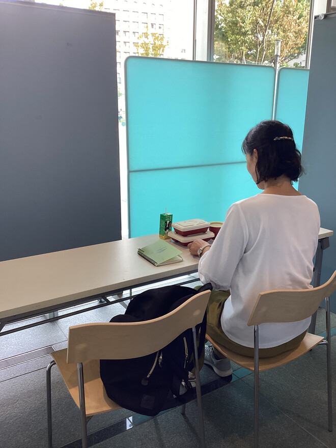 (画像）相談会の様子
